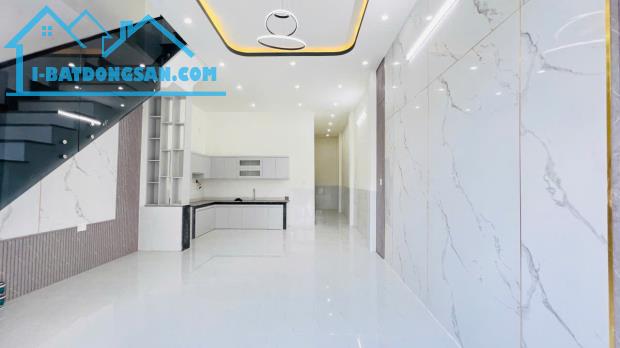 BÁN NHÀ SIÊU ĐẸP NGAY ĐƯỜNG ĐỒNG KHỞI,SỔ RIÊNG THỔ CƯ,700TR NHẬN NHÀ - 2