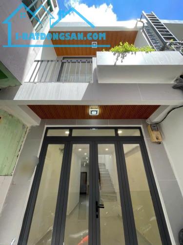 TOP 1 Nhà phân khúc 3,5 Tỷ tại Hưng Phú, P9,Q8. Mới đẹp long lanh vào ở ngay