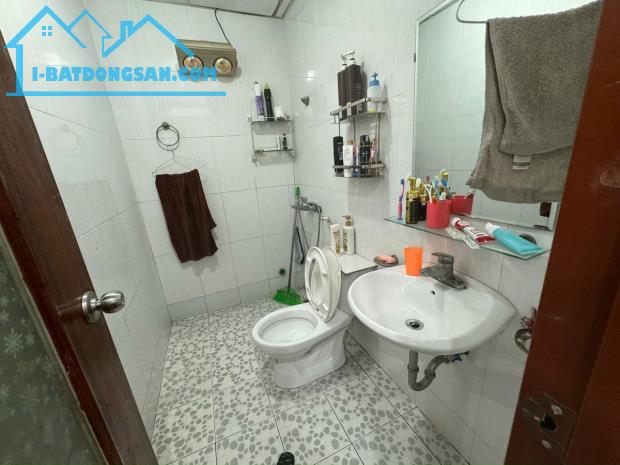 CC Kim Văn  Kim Lũ, DT: 65m2, nhà đang ở sau 2 tuần không bán được sửa và tăng giá - 5