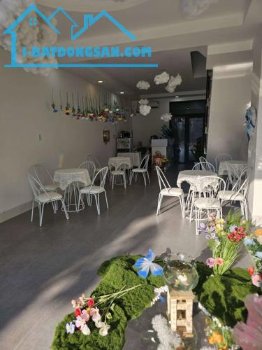Mình cần sang quán coffee & workshop – decor xinh, gần Aeon Mall Tân An