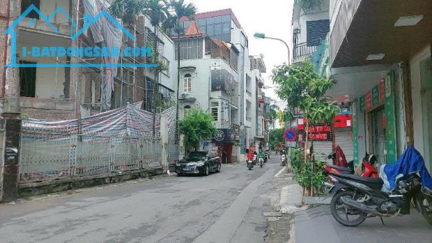 Bán tòa văn phòng mặt phố quận Ba Đình, giá 42 tỷ, 60m2, 9 tầng, mt 5.5m, vỉa hè rộng - 1