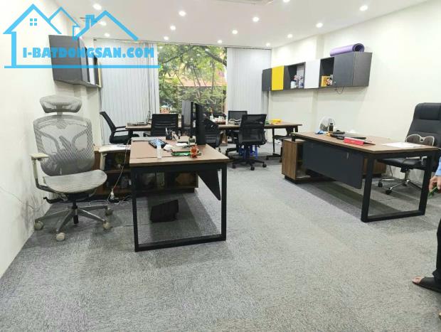 Bán tòa văn phòng mặt phố quận Ba Đình, giá 42 tỷ, 60m2, 9 tầng, mt 5.5m, vỉa hè rộng - 3