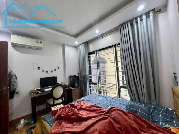 Bán nhà 5 tầng lô góc, dân xây phố Yên Hoà, Cầu Giấy mặt tiền 4m chỉ 7 tỷ - 1