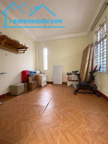 Bán nhà 5 tầng lô góc, dân xây phố Yên Hoà, Cầu Giấy mặt tiền 4m chỉ 7 tỷ - 4