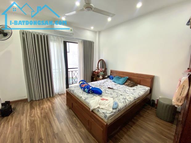 Bán nhà đường Bưởi, dân xây, ngõ thoáng, 10m lên ô tô, chỉ 7 tỷ