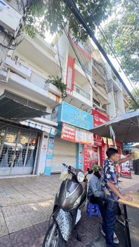 Ngộp, Cần  bán gấp nhà mặt tiền Tân Phú. 4x16, 4 lầu, 15,5 tỷ TL