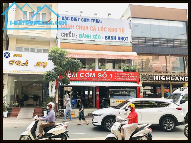 Top nhà vị trí đẹp rẻ 7.4 x 15m nở hậu Lý Chính Thắng Q3 TP.HCM
