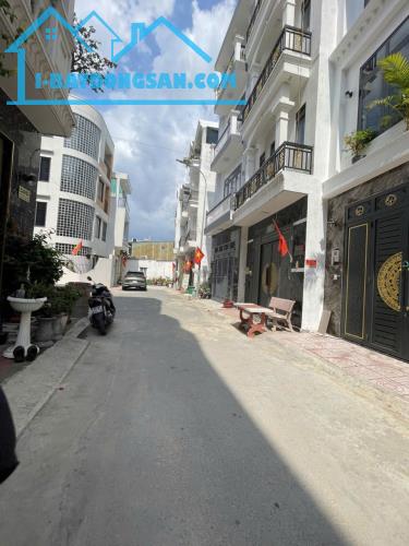Siêu Phẩm Liên Khu 4-5 gần chợ Bình Thành hẻm nhựa 7m khu nhà lầu 52 m2,5Tầng Nhỉnh 5 tỷ