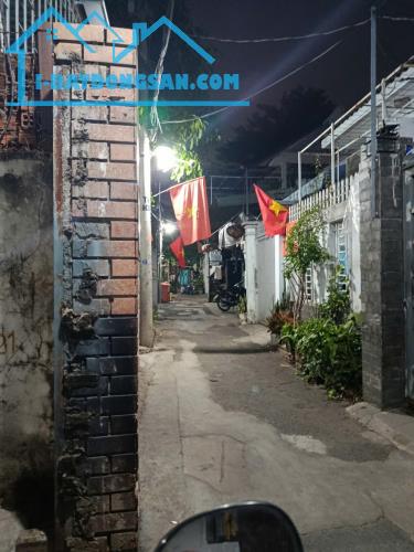 Bán Nhà 4 Tỷ 3 - 82m² (4.3x19) tại Linh Chiểu, Thủ Đức Sổ Hồng Chính Chủ - 1