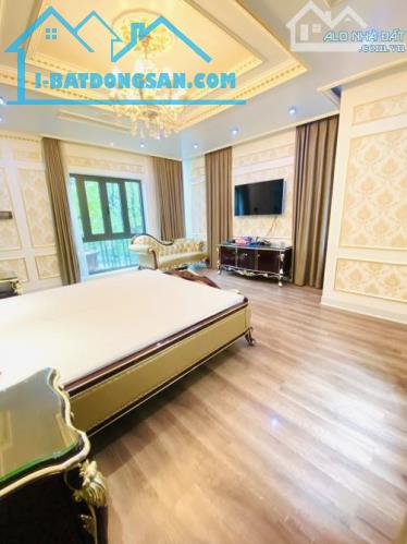 Bán biệt thự khu đô thị Dịch Vọng Cầu Giấy, 268m2, mặt tiền 15m, rất gần công viên, 72 tỷ - 4