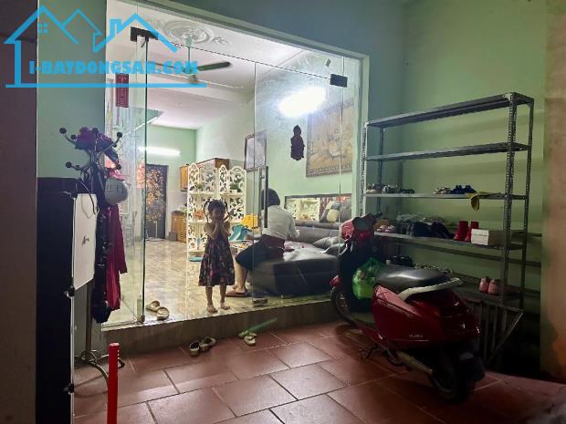 Bán nhà Thanh Nhàn 50m2 4 tầng , ngõ rộng ba gác đỗ cửa.Giá 8,15 tỷ