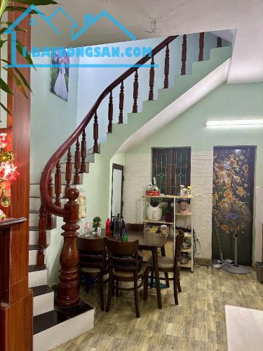 Bán nhà Thanh Nhàn 50m2 4 tầng , ngõ rộng ba gác đỗ cửa.Giá 8,15 tỷ - 2