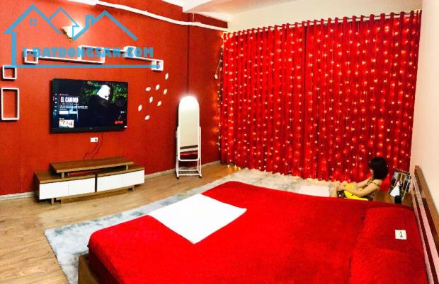 Bán nhà Thanh Nhàn 50m2 4 tầng , ngõ rộng ba gác đỗ cửa.Giá 8,15 tỷ - 4