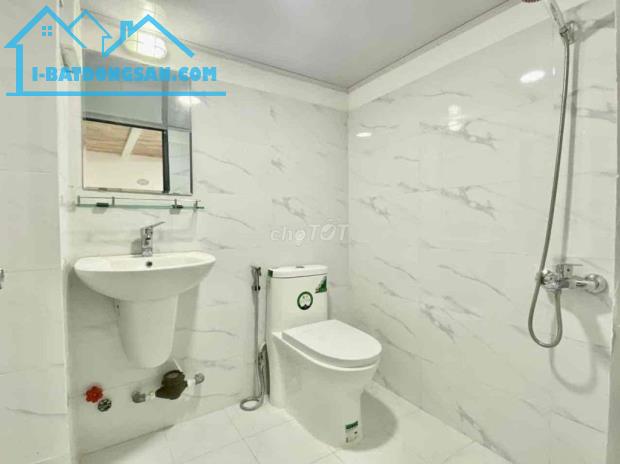 Phòng Trọ Có Máy Lạnh có Gác ở Đường Lê Trọng Tấn, Quận Tân Phú - 3