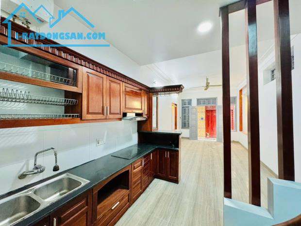 BÁN NHÀ MINH KHAI – HAI BÀ TRƯNG – 38M² – 5 TẦNG – 2 MẶT THOÁNG – GIẢM CHÀO 300T CÒN 6.5 - 2