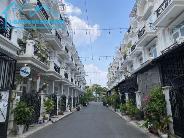 Bán nhà 4 tầng, 4PN, Hà Huy Giáp, Q12 giáp Gò Vấp, xe hơi tránh, chỉ 6,7 tỷ.