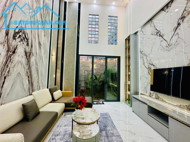Chủ giảm giá bán Lỗ Hơn nữa Tỷ Đồng (600tr) - NHÀ MỚI HXT, DTSD: gần 212m2 - 2