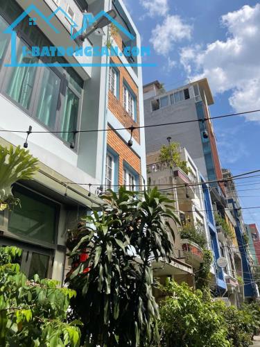 Bán nhà mặt tiền hẻm 8m Nguyễn Thị Minh Khai, P Dakao, Q 1 ngang 4,1m chỉ nhỉnh 8 tỷ - 1