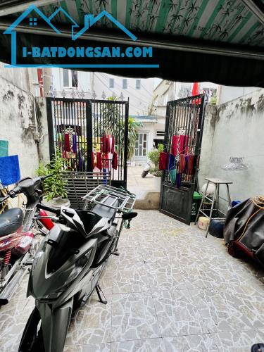 Cần bán nhà hẻm xe tải 8m Thông 👉 73m2 chỉ 4.55 tỷ giá siêu tốt👈 Ngay Bình Hưng Hoà - Bì - 1
