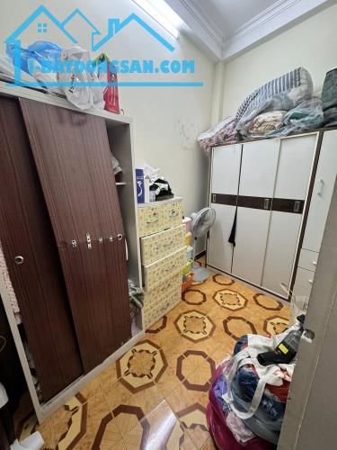 Bán Nhà Ngõ 40 Tô Vĩnh Diện 30,5m2 4 Tầng Gần Phố Gần Ô Tô Giá Chỉ 5,9 Tỷ - 2