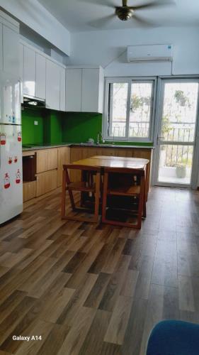 Chính chủ cần bán căn 232 HH03A KĐT Thanh Hà 2 ngủ 72m full đồ - 2