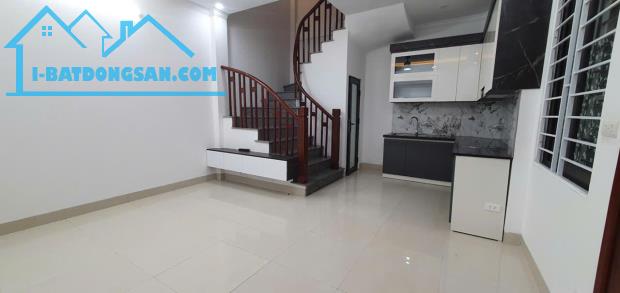 SIÊU PHẨM 3 MẶT THOÁNG - NHÀ ĐẸP CHẮC CHẮN -  SÁT MẶT PHỐ  -  BÁT KHỐI