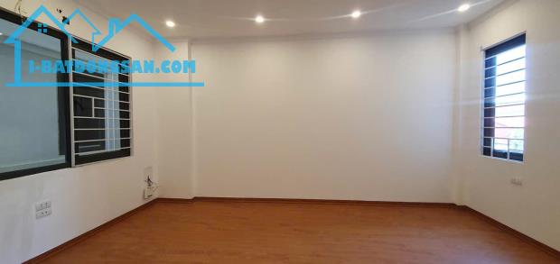 SIÊU PHẨM 3 MẶT THOÁNG - NHÀ ĐẸP CHẮC CHẮN -  SÁT MẶT PHỐ  -  BÁT KHỐI - 1