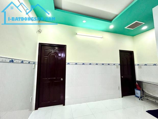 BÁN NHÀ HXH Đồng Đen, Tân Bình 2 tầng 60m2 (5x12). Nhà đẹp ở ngay. Giá chỉ 7,5 tỷ. - 3