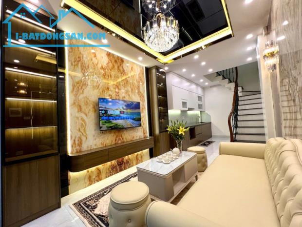 BÁN NHÀ DÒNG TIỀN QUAN NHÂN THANH XUÂN  – 9 PHÒNG KHÉP KÍN – TRUNG TÂM NHÂN CHÍNH – 60M²
