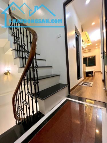 BÁN NHÀ DÒNG TIỀN QUAN NHÂN THANH XUÂN  – 9 PHÒNG KHÉP KÍN – TRUNG TÂM NHÂN CHÍNH – 60M² - 3