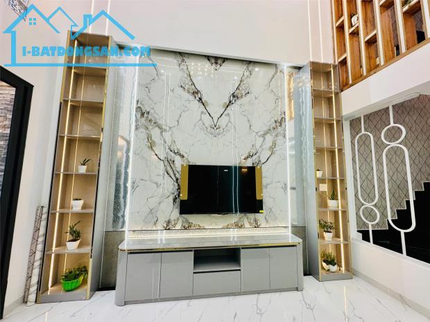GẤP BÁN NHÀ MỚI 4X17, DTSD: gần 212m2  tại TX33, P.Thạnh Xuân, Quận 12, TP.HCM, 6 - 2