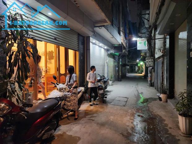 BÁN NHÀ ĐẸP LUNG LINH PHỐ BẾ VĂN ĐÀN, HÀ ĐÔNG 8 TỶ