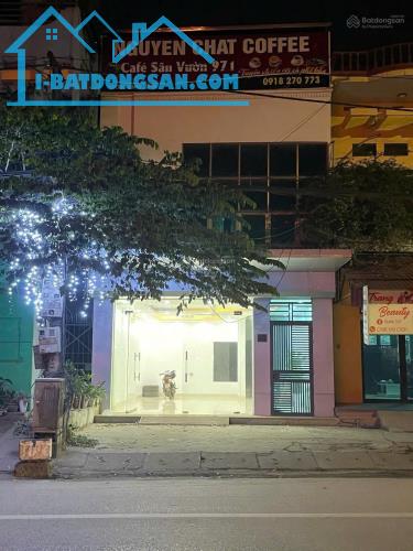 Chính chủ bán nhà 3 tầng đường Cách Mạng Tháng 8 - vị trí đắc địa, thuận lợi kinh doanh
