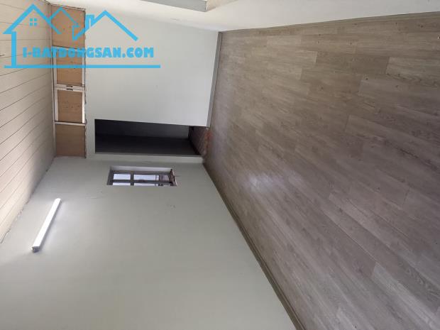 HÀ NỘI - QUẬN LONG BIÊN - Bán đất tặng nhà phố Ngọc Lâm - 1