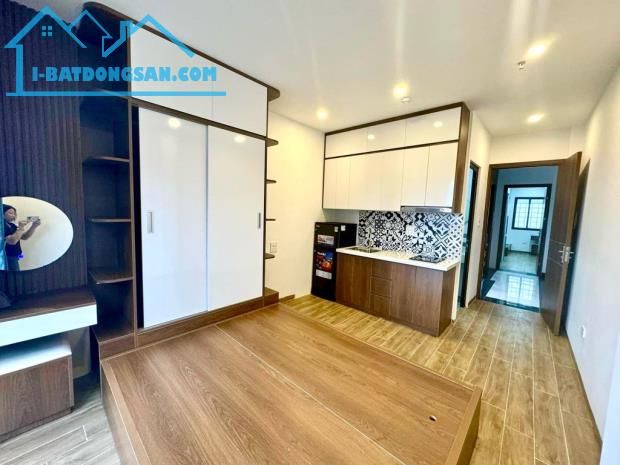 HOÀNG HOA THÁM - GÀ ĐẺ TRỨNG VÀNG - 7 TẦNG THANG MÁY - DÒNG TIỀN TỐT - 2