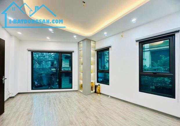 NHÀ ĐẸP HOÀNG MAI- NGÕ NÔNG RỘNG - FULL NỘI THẤT - CHỈ NHỈNH 5 TỶ - 1