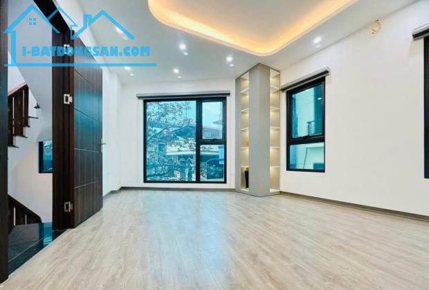 NHÀ ĐẸP HOÀNG MAI- NGÕ NÔNG RỘNG - FULL NỘI THẤT - CHỈ NHỈNH 5 TỶ - 2
