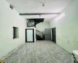 Bán nhà Đồng Nhân   18/22 m-3 tầng -3,7 tỷ   - Vị trí cực đẹp,, trung tâm hai bà, tiện íc