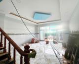 SIÊU PHẨM - CHỈ 4.4 TỶ - HẺM XE HƠI - NHÀ MỚI ĐẸP - MUA VÀO Ở NGAY.