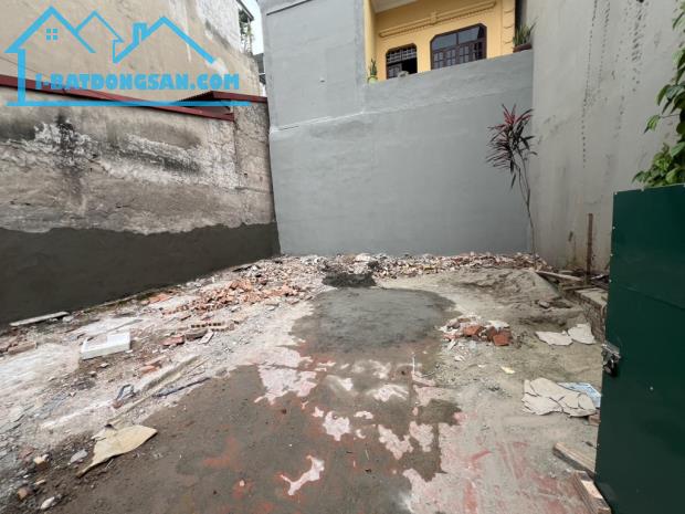 BÁN ĐẤT ĐẸP – PHỐ VIỆT HƯNG, LONG BIÊN - 77m² – MT 8,3m - Giá 11,35 tỷ