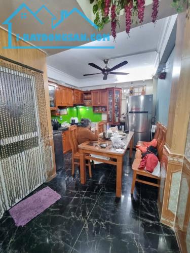 - Bán nhà phú đô 41m2, 5 tầng giá chỉ 8 tỷ - 2