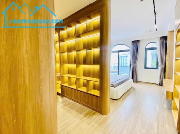 Bán nhà riêng đẹp tại Biên Giang, Hà Đông ô tô cách 10m 5 tầng gần QL6 giá nhỉnh 3 tỷ