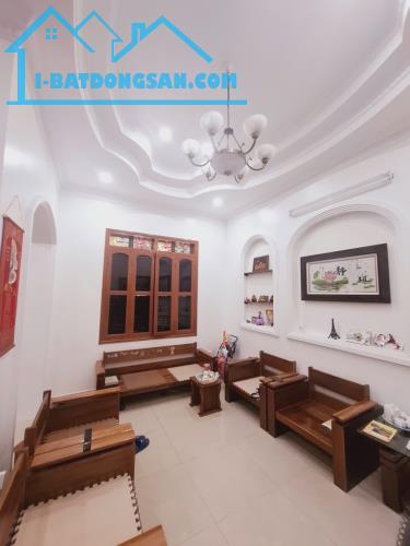 HOÀNG NHƯ TIẾP BỒ ĐỀ- DÂN XÂY CHẮC CHẮN - - MẶT TIỀN RỘNG - BA BƯỚC RA PHỐ -CHỈ 14 TỶ - 1