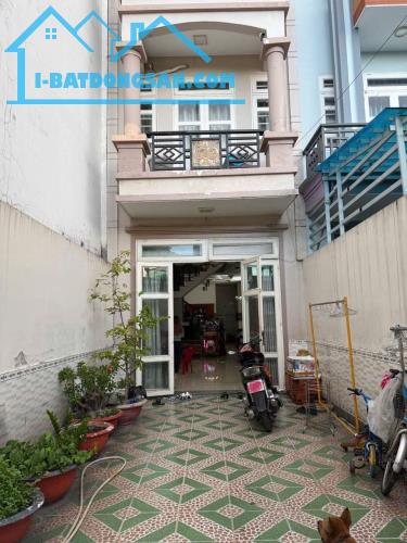 BÁN NHÀ 3 TẦNG - 96M² - HẺM XE HƠI - BÙI VĂN NGỮ, QUẬN 12 - GIÁ CHỈ 5.48 TỶ - 5