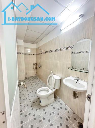 BÁN GẤP - 11 TỶ - 5 TẦNG - 84 M2 - NGANG 5M - CHDV 8PN 8WC MẶT TIỀN KINH DOANH ĐỈNH - - 1