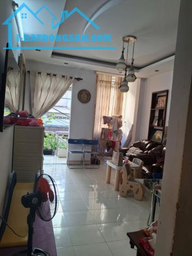 BÁN NHÀ HXH Phạm Ngọc Thảo, Tây Thạnh 3 tầng 81m2 (4,5x18). Nhà đẹp ở ngay. Giá chỉ 9 tỷ - 1
