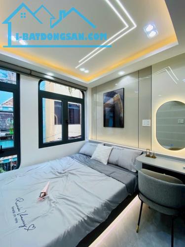 NHÀ QUẬN 3 - VỊ TRÍ ĐẸP, HẺM 4M THÔNG - 3PN, SỔ HỒNG RIÊNG - CHỈ 5.7 TỶ - 3