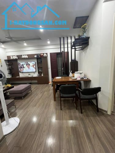 Căn hộ Sunrise Tower 187 Nguyễn Lương Bằng  tầng cao view đẹp 3PN 2VS cửa TN bc ĐB 8.3 tỷ.