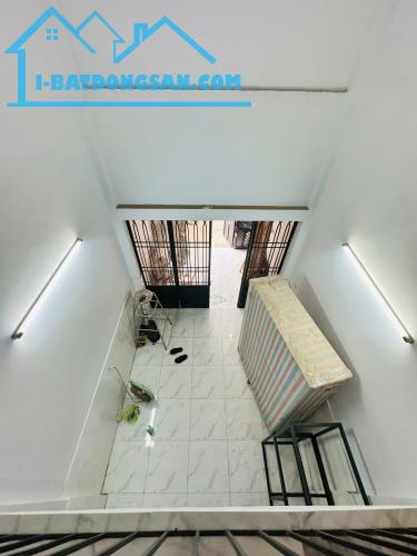 BÁN NHÀ ĐỂ VỀ QUÊ  - NGAY CÔNG VIÊN LÀNG HOA - GÒ VẤP - GIÁ 3.2 tỷ - 1