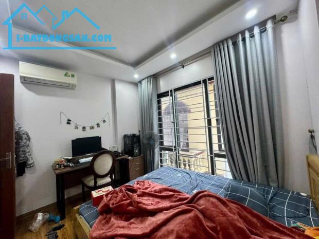 HÀNG HIẾM CẦU GIẤY, LÔ GÓC CỰC THOÁNG, SÂN ĐỂ XE RỘNG, GẦN PHỐ, CHỦ TỰ XÂY, DÂN TRÍ CỔ. - 5